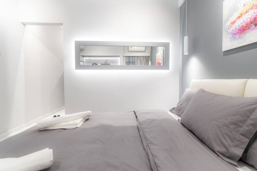 Lux Seaside Apartment By Volos Hospitality Экстерьер фото